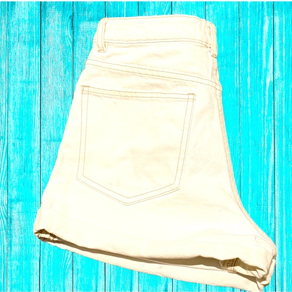 Summer Shorts-MING from Mango - Picture 3 of 4